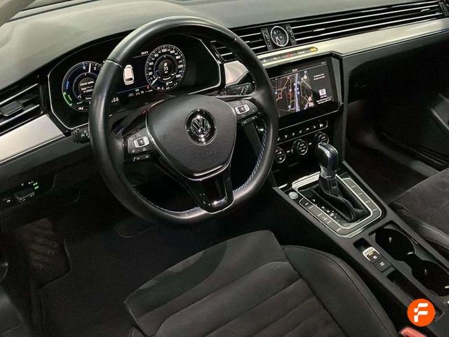 Volkswagen Passat GTE 1.4 TSI 115kW (156CV) DSG Variant