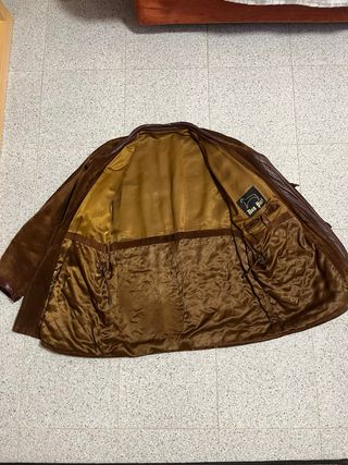 Chaqueta de piel de cordero marrón