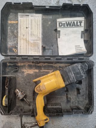 Taladro percutor Dewalt
