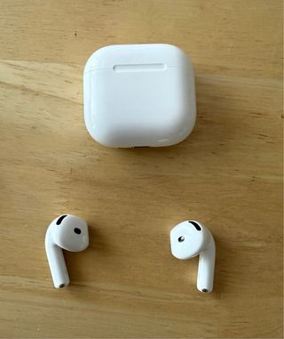 AirPods 4 con cancelación de ruido