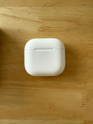 AirPods 4 con cancelación de ruido