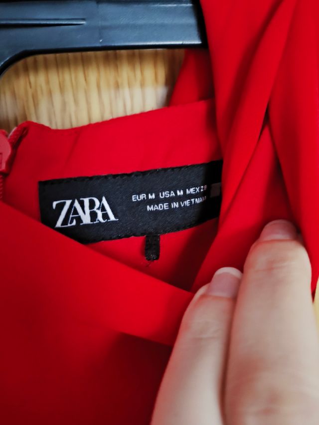 Vestido rojo Zara Talla M