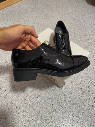 Mocasines negros charol