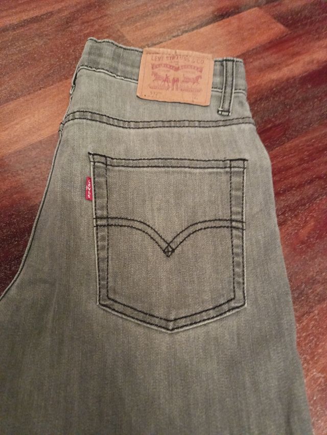 Pantalón Levis Gris Talla 14Años