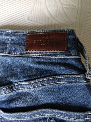 Vaqueros cortos Hollister talla 32