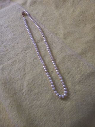 Collar de perlas naturales