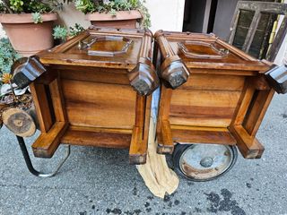 Coppia comodini antichi in noce