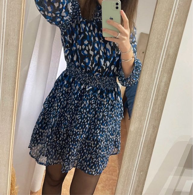 Vestido estampado azul y negro