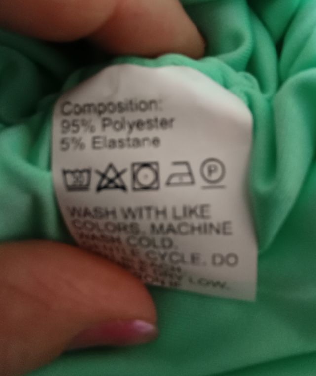 Vestito verde acqua con maniche