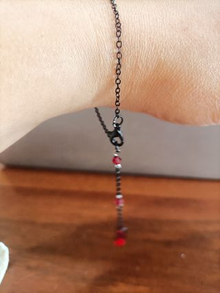 Bracciale/Cavigliera Nera con Cristalli Rossi