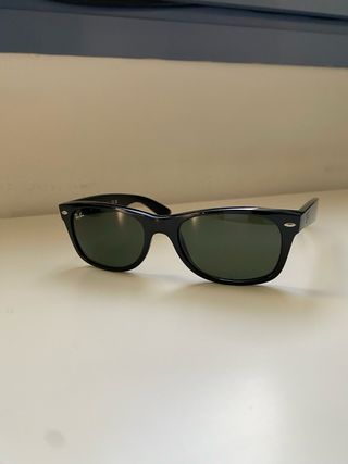 Gafas Ray-Ban New Wayfarer RB2132 Negras