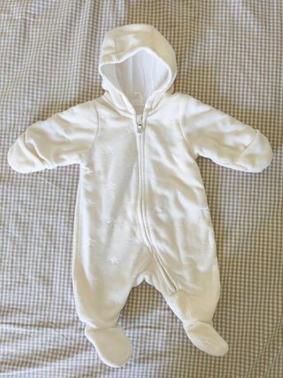 Buzo de bebé de felpa con estrellas + en mi perfil