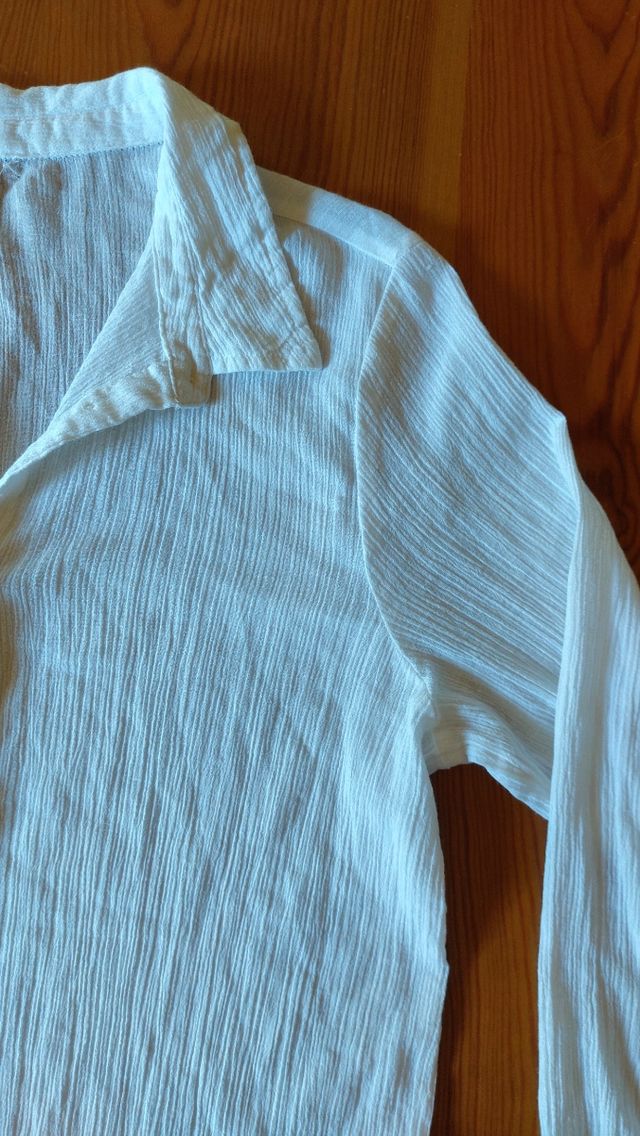 Vestido Camisero Blanco. Estilo arrugas
