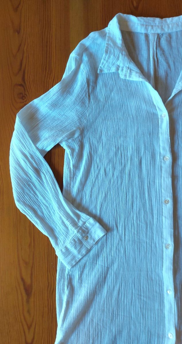 Vestido Camisero Blanco. Estilo arrugas