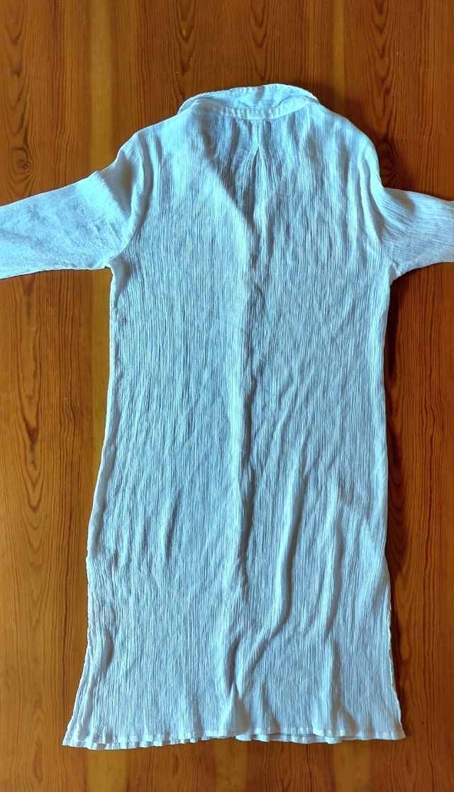Vestido Camisero Blanco. Estilo arrugas