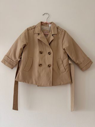 Gabardina Zara niña beige acolchada