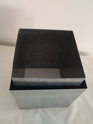 Molde para fanales cuadrados de metal