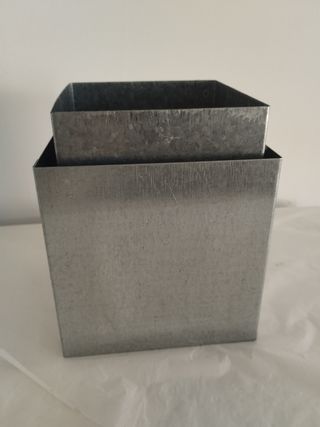 Molde para fanales cuadrados de metal