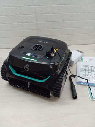 Robot piscina WYBOT C2V AI