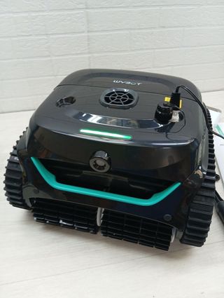 Robot piscina WYBOT C2V AI