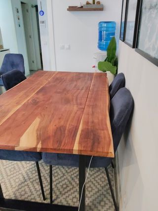 Mesa de comedor grande de madera
