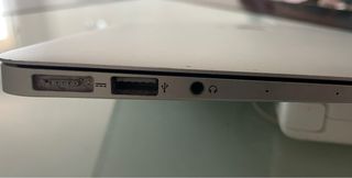 MacBook Air 11 250GB Plata