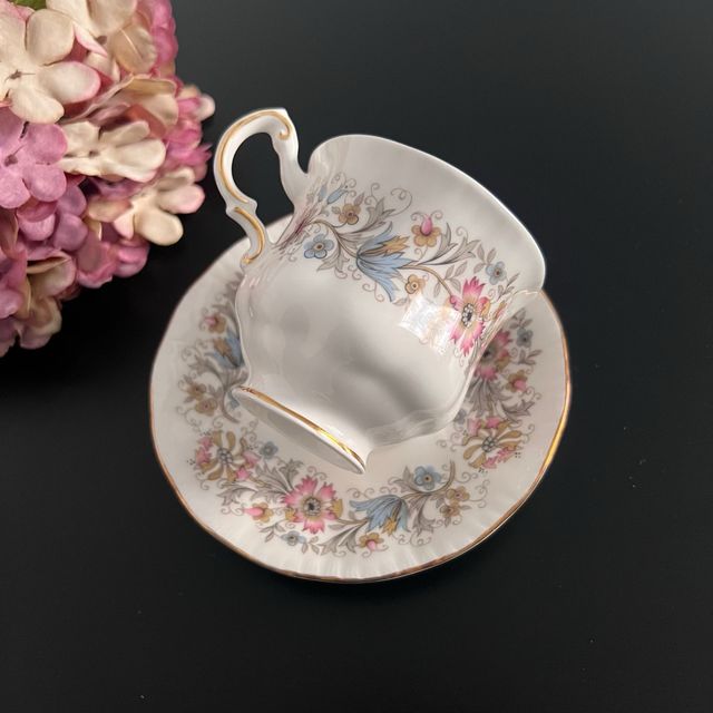 Taça e prato de porcelana inglesa Paragon