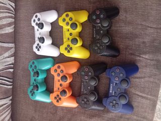 Mandos PS3 Sony a 22€ cada mando