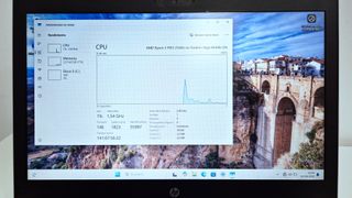 Portátil HP Ryzen 5 16GB RAM 256GB SSD