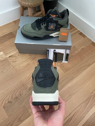 Jordan 4 Retro OG x Undefeated 