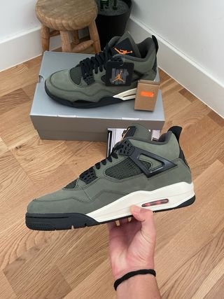 Jordan 4 Retro OG x Undefeated 