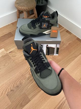 Jordan 4 Retro OG x Undefeated 