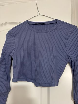 Crop top azul de manga larga