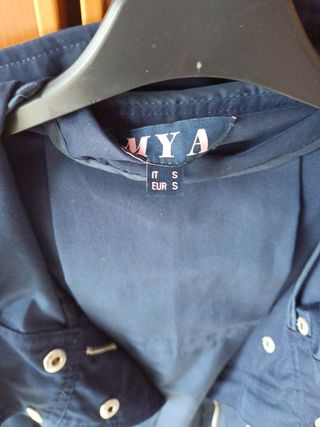 Giubbotto corto impermeabile con cappuccio Mya Ovs