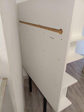 Estantería blanca de madera