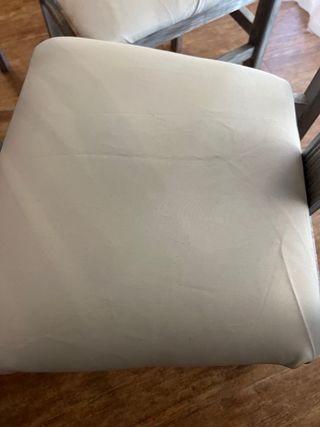 conjunto de comedor de madera y tapizado tela gris