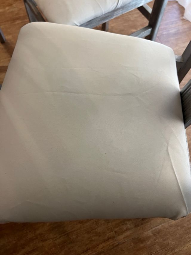 conjunto de comedor de madera y tapizado tela gris