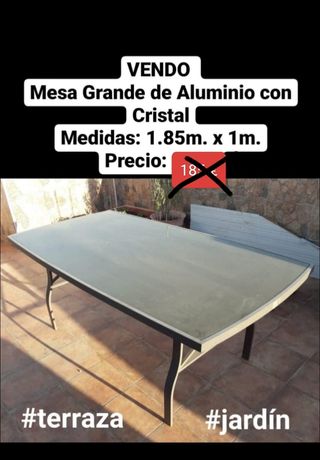 Mesa de aluminio grande con cristal