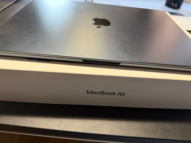 Macbook Air 15,3 M3 512GB Midnight