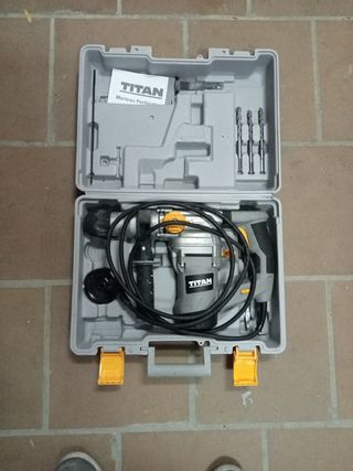 Martillo Percutor Titan con Maletín
