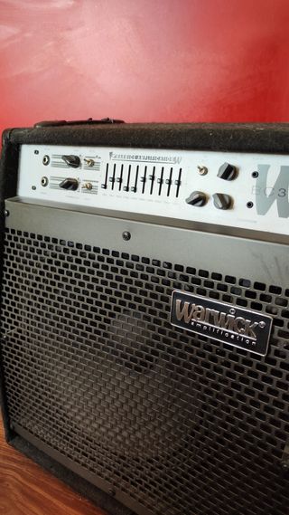 Amplificador Bajo Warwick