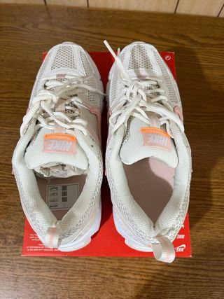 Nike Vomero 5 GS Phantom/Echo Pink