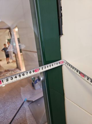 Puerta aluminio y cristal