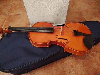 Viola 16 pulgadas sin arco. 41 cm de caja Suraba