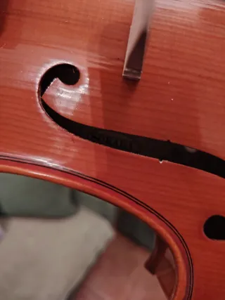 Viola 16 pulgadas sin arco. 41 cm de caja Suraba