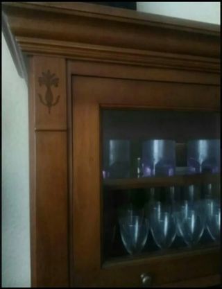 Mueble de salón madera y cristal