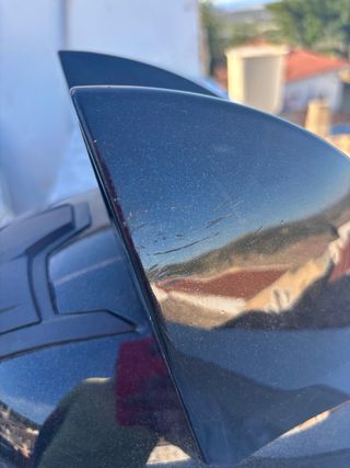 Casco de moto con orejas de gato