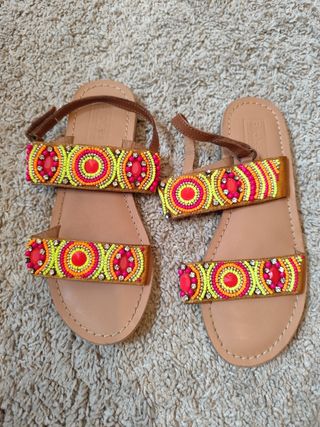 Sandalias Niña Talla 36 Adornadas