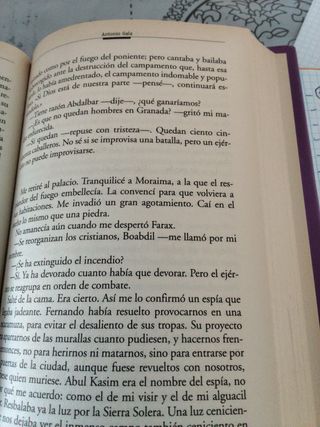 El Manuscrito Carmesí