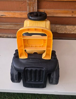 Camioncito de juguete